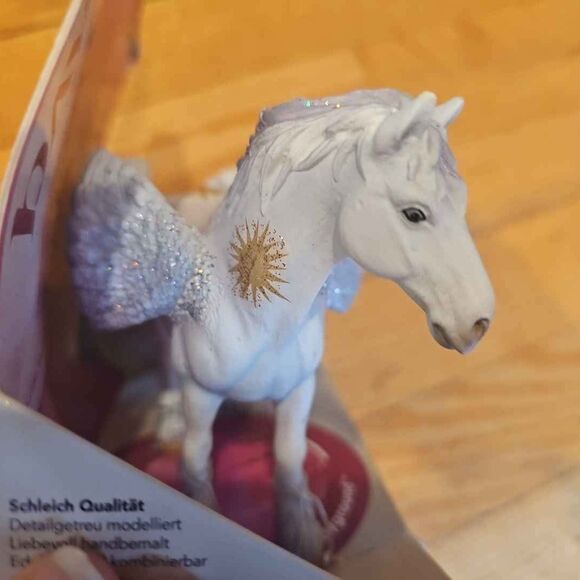 Schleich Fantasy Figure Bayala Pegasus Stehend Glitter Version Retired Rare Box - Picture 2 of 7
